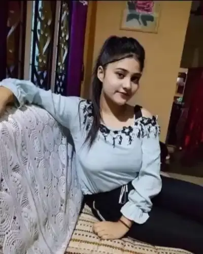 Call Girls Service in Wardhaman Nagar